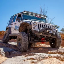 TrailCrusher Jeep Wrangler; Gladiator Steel Front Bumper Angular Brush Guard image 3