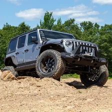 TrailChaser Jeep JL; Gladiator Front Bumper with Fender Flares (Option 9) image 2