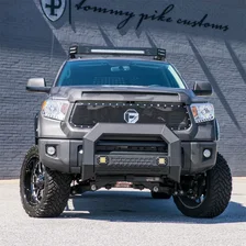 AdvantEDGE 5-1/2in. Black Aluminum Bull Bar with Lights; Select Toyota Tundra image 6