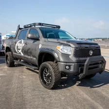 AdvantEDGE 5-1/2" x 85" Black Aluminum Side Bars, Select Toyota Tundra image 3