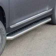 AeroTread 5" x 70" Polished Stainless Running Boards, Select Toyota Highlander image 4