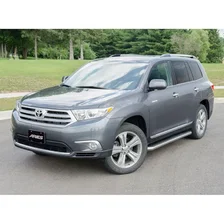 AeroTread 5" x 70" Polished Stainless Running Boards, Select Toyota Highlander image 3