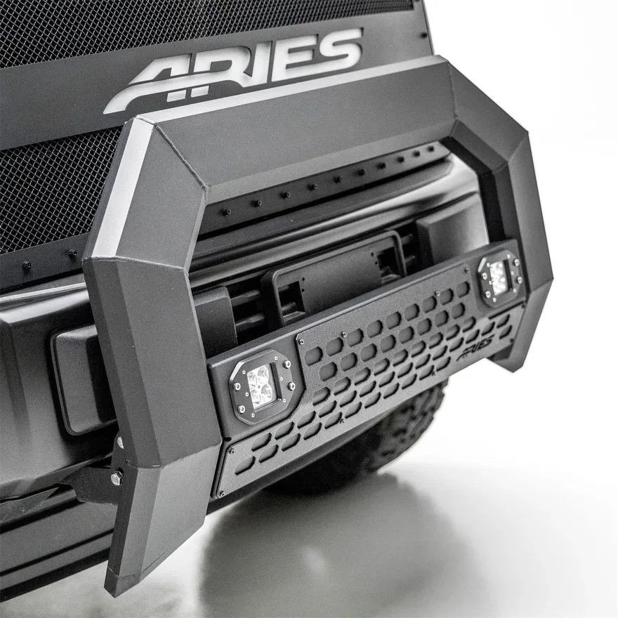Front AdvantEDGE 5-1/2in. Black Aluminum Bull Bar with Lights; Select Silverado; Sierr