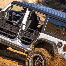 Jeep Wrangler JL, Gladiator Aluminum Rear Tube Doors image 3