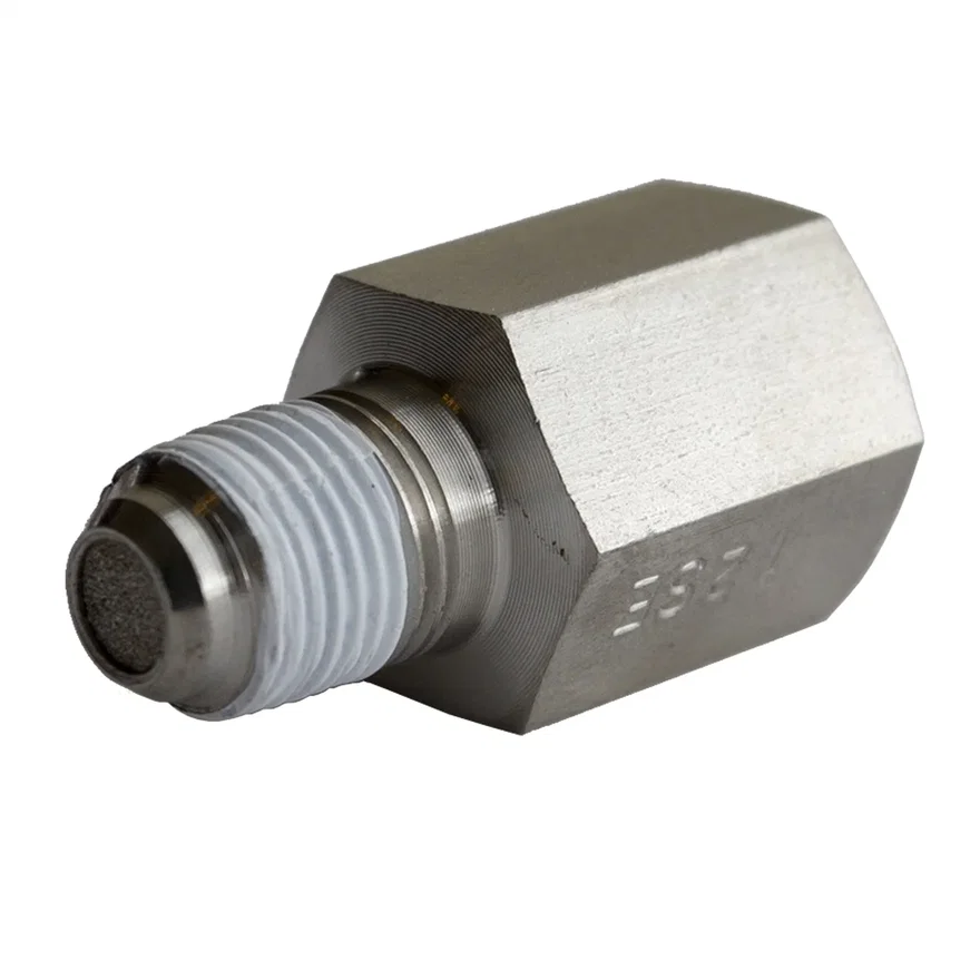 FITTING; SNUBBER ADAPTER; 1/8in. NPT FEMALE TO 1/8in. NPT MALE; SST; FOR FUEL PR