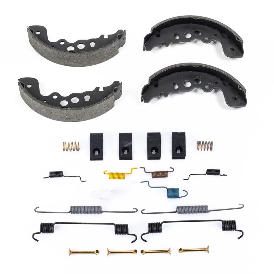 Rear BRAKE SHOES WITH HARDWARE for Chevrolet Tracker