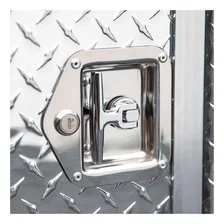 Bright Aluminum 36" x 36" Single-Door Dog Box image 7