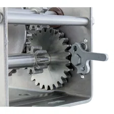 Hand-Crank 2-Speed Win.; 2;000 lbs; 10.25:1 Low Gear Ratio; 10.6in. Handle image 3