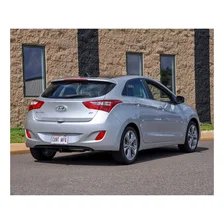 Rear Class 1 Trailer Hitch; 1-1/4in. Receiver; Select Hyundai Elantra GT image 2