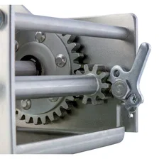 Hand-Crank 2-Speed Win.; 3;800 lbs; 15.8:1 Low Gear Ratio; 9.6in. Handle image 3