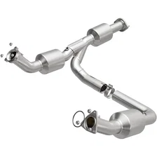 OEM Grade Federal / EPA Compliant Direct-Fit Catalytic Converter image 1