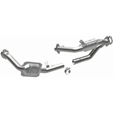 Front 1996-1999 Ford Taurus 3.0L | 1996-1999 Mercury Sable 3.0L HM Grade Federal / EPA Compliant Direct-Fit Catalytic Converter image 2
