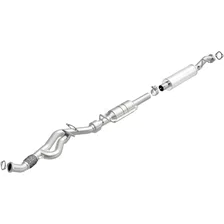 2005-2006 Hyundai Santa Fe 2.7L OEM Grade Federal / EPA Compliant Direct-Fit Catalytic Converter image 1
