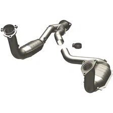 2003-2004 Chevrolet SSR 5.3L | 2005-2006 Chevrolet SSR 6.0L OEM Grade Federal / EPA Compliant Direct-Fit Catalytic Converter image 1