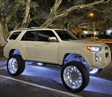 LED Illuminated Wheel Rings - White image 10
