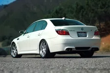 Free Flow Axle-Back Exhaust - 2006-2010 BMW M5 image 3