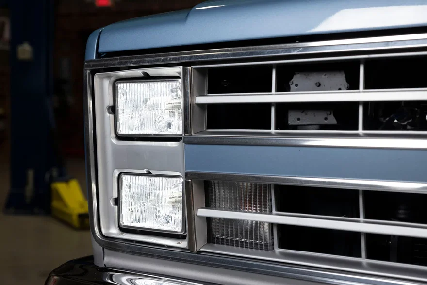 Holley RetroBright LED Forward Facing Light - Modern White(5700K) HIGH-BEAM ONLY